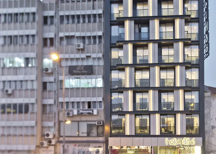 86 By Katipoglu Hotel Esmirna